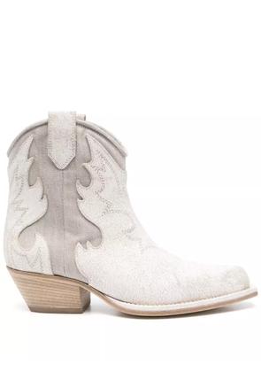 Vic Matie 50mm Rider ankle boots - White