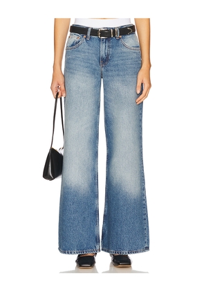 Dr. Denim Rhue Low Rise Wide Jeans in Blue. Size 26. Also in 27, 28, 29.