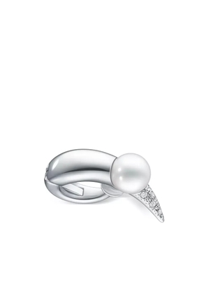 TASAKI 18kt white gold Collection Line Danger Horn Plus pearl and diamond ear cuff - Silver