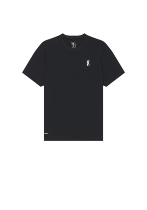 On Train-T in Black. Size M. Also in L.