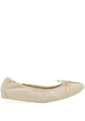 Ferragamo leather ballerina shoes - Neutrals