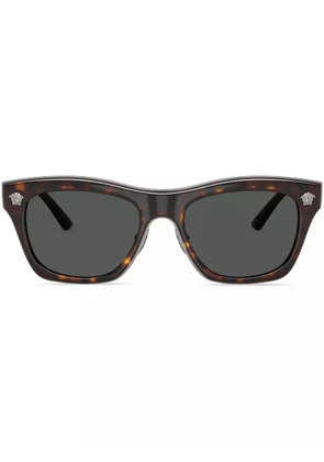 Versace Eyewear tortoiseshell-effect sunglasses - Brown