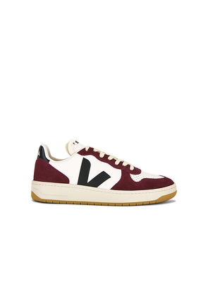 Veja V-10 Sneaker in Red. Size 40. Also in 41, 42, 43, 44, 45, 46.