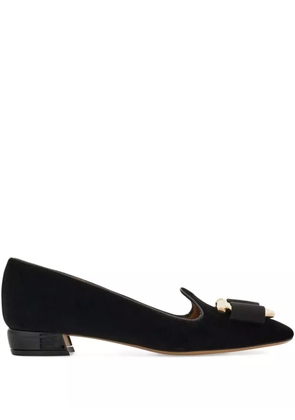 Ferragamo Gancini-embellished pumps - Black