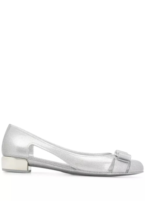 Ferragamo bow-detail glitter flat pumps - Silver