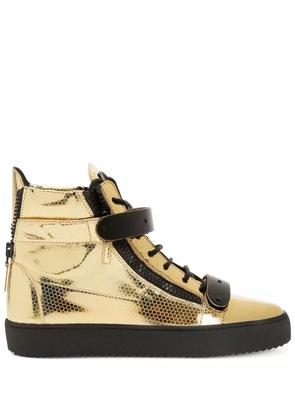 Giuseppe Zanotti foiled-finish high top sneakers - GOLD