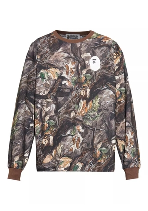 A BATHING APE® long-sleeve graphic-print T-shirt - Brown