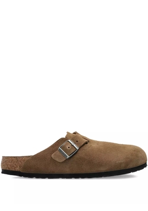 Birkenstock Boston buckle suede mules - Brown
