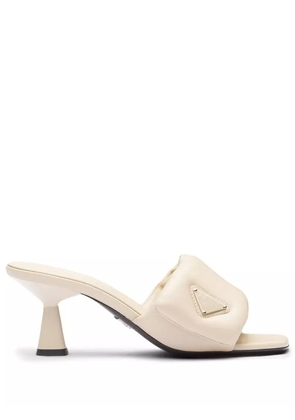 Prada 70mm logo-plaque sandals - Neutrals