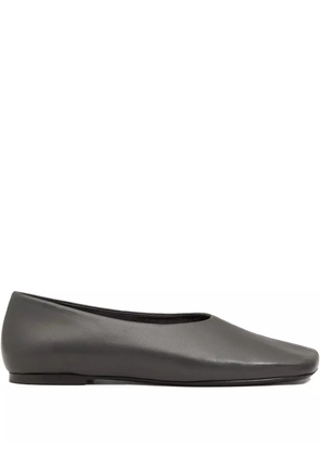 AMI Paris two-tone leather ballet flats - Grey