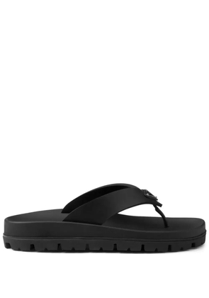 Prada triangle-logo flip flops - Black