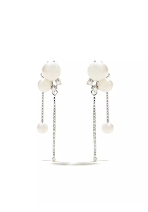 TASAKI 18kt white gold Akoya pearl and diamond chain earrings - Silver