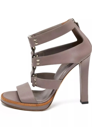 Gucci Pre-Owned 115mm leather studded sandals - Purple