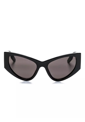 Balenciaga Eyewear cat-eye frame sunglasses - Black