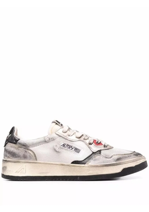 Autry Super Vintage Medalist low-top sneakers - White