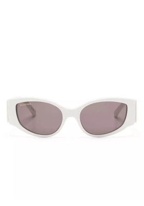 Balenciaga Eyewear logo-print oval-frame sunglasses - White