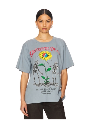 DAYDREAMER Grateful Dead Daisy Merch Tee in Blue. Size M. Also in S, XS.