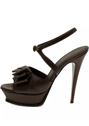 Saint Laurent Pre-Owned 140mm Y-Bow platform sandals - Brown
