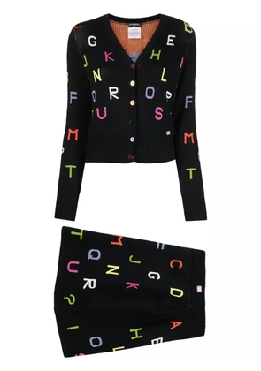 CHANEL Pre-Owned 2001 knitted cardigan and skirt set - Black