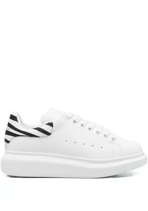 Alexander McQueen Oversized sneakers - White