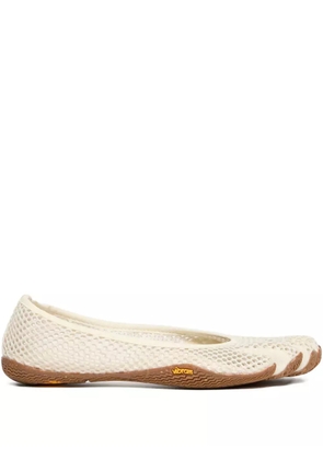Vibram Vi-B mesh ballet flats - White