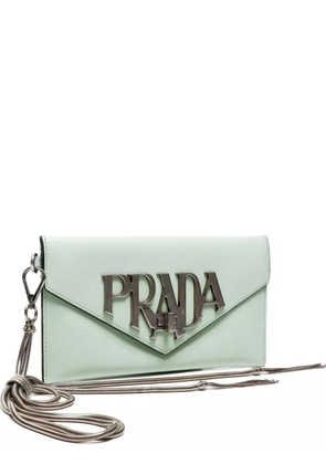 Prada Pre-Owned 2000-2015 Logo-clasp clutch bag - Green