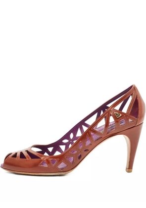 Louis Vuitton Pre-Owned 80MM leather cutout pumps - Brown