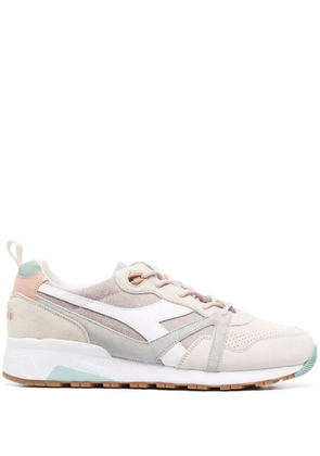 Diadora panelled low-top sneakers - Neutrals