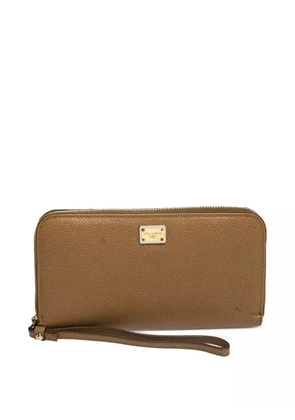 Dolce & Gabbana Pre-Owned 2024 zip-up wallet - Brown
