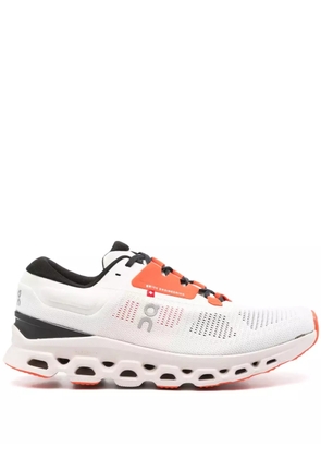On Running Cloudstratus 3 sneakers - White