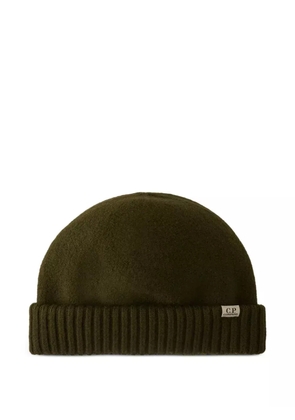C.P. Company logo-patch wool beanie - Green