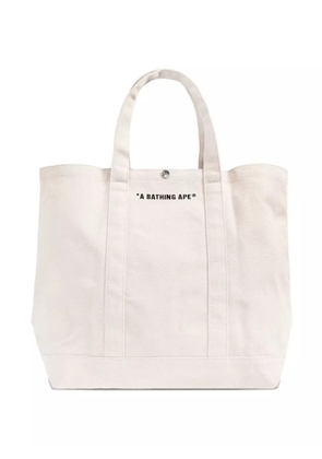 A BATHING APE® printed tote bag - Neutrals