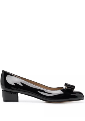 Ferragamo bow detail pumps - Black