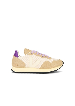 Veja SDU Rec Sneaker in Beige. Size 38. Also in 37, 39.