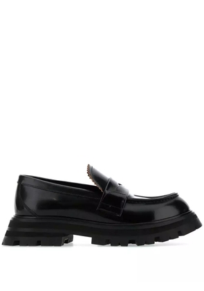 Alexander McQueen Wander leather loafers - Black