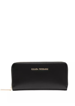 Chiara Ferragni logo-plaque zip-fastening wallet - Black