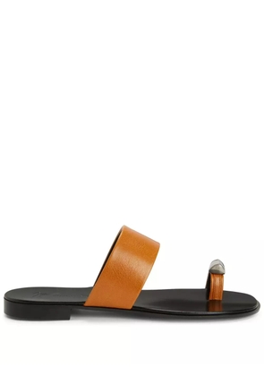 Giuseppe Zanotti Norbert leather toe-loop sandals - Black