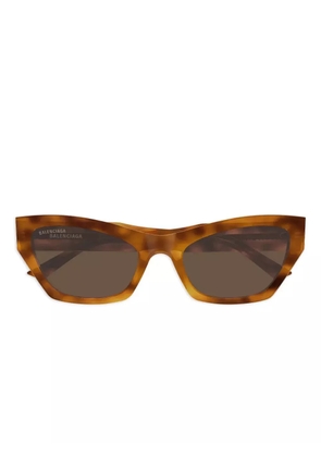 Balenciaga Eyewear geometric sunglasses - Brown