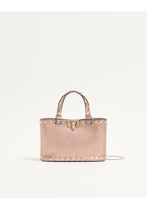 Valentino Garavani Mini Rockstud Shopping Bag in Laminated Grainy Calfskin. Woman ROSE CANNELLE UNI
