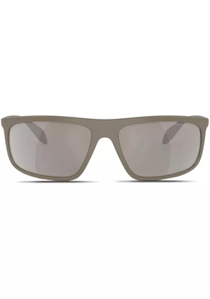 Emporio Armani shield-frame sunglasses - Brown