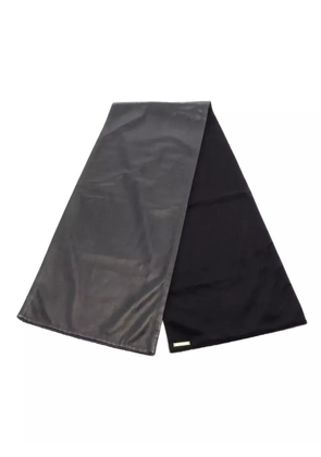 Loewe Pre-Owned 2000s logo-plaque scarf - Black