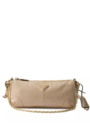 Prada medium Re-Edition shoulder bag - Neutrals