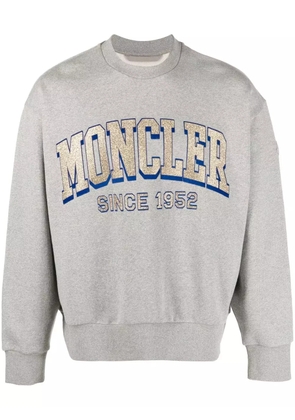 Moncler logo-print crew-neck jumper - Grey