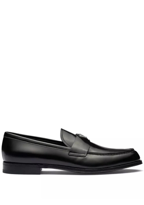Prada triangle-logo leather loafers - Black