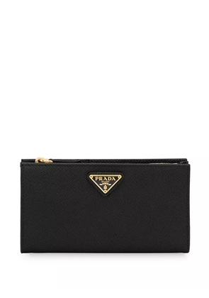 Prada logo-plaque zipped wallet - Black