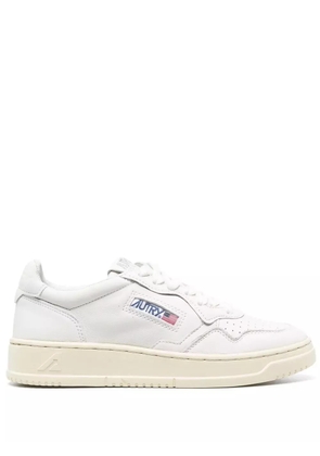 Autry Medalist Low 'Goat/White' sneakers