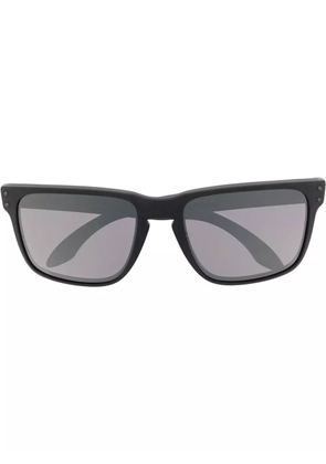 Oakley wayfarer-frame sunglasses - Black