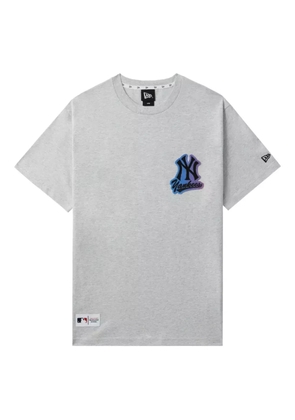 NEW ERA CAP logo-print T-shirt - Grey