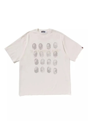 A BATHING APE® graphic-print T-shirt - Neutrals