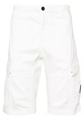 C.P. Company Lens-detail cargo shorts - White